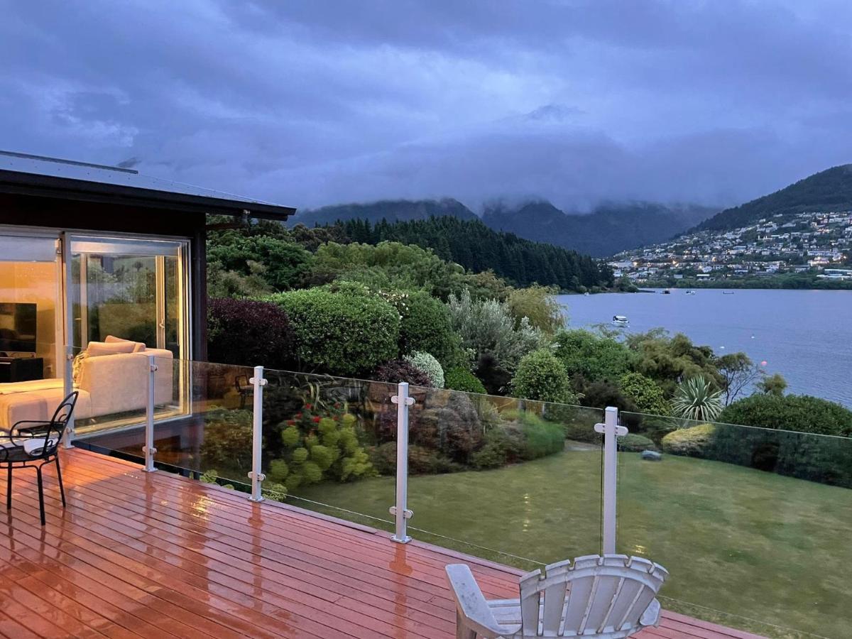 Peninsular Lakefront Queenstown Exterior photo