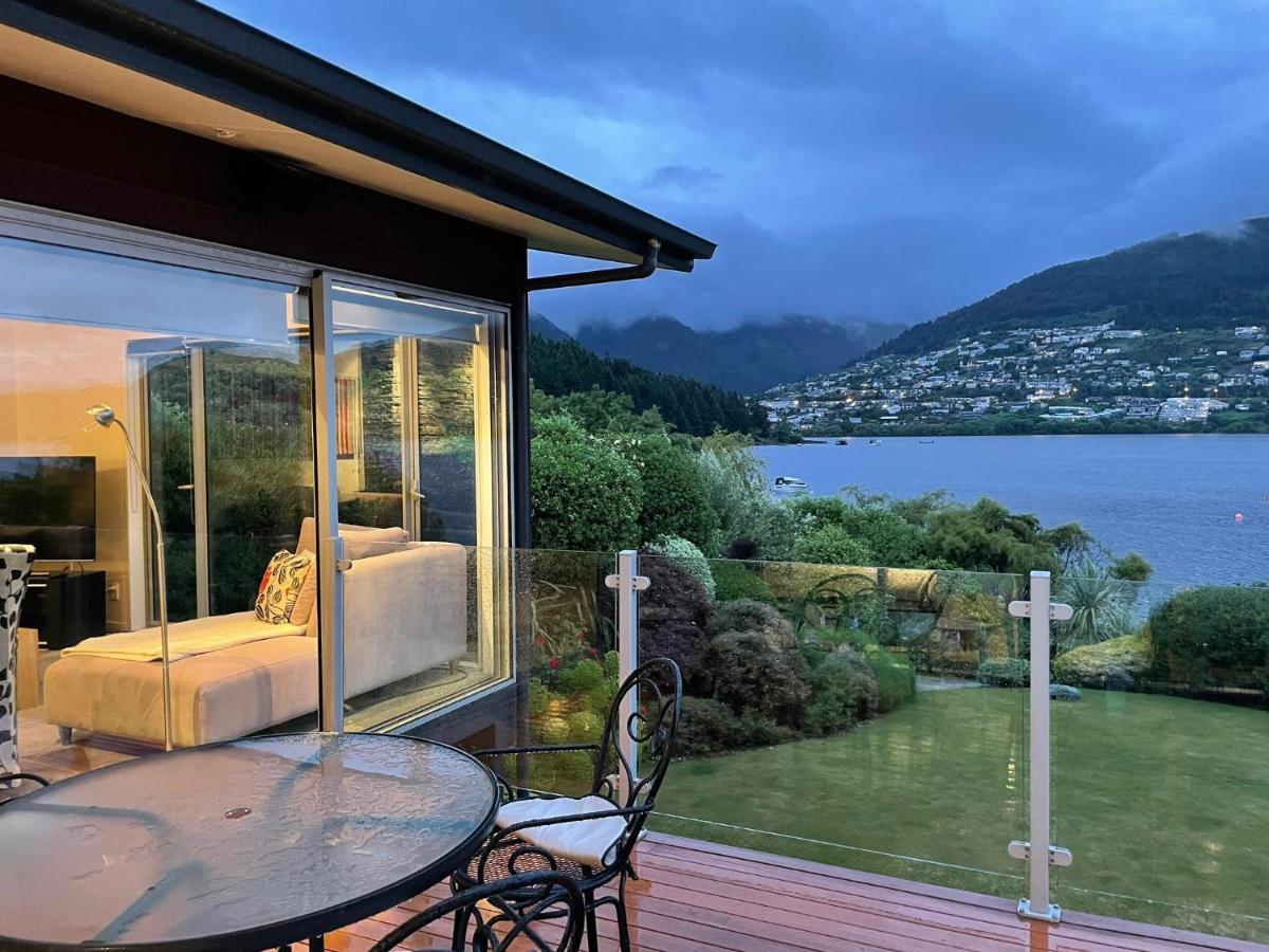Peninsular Lakefront Queenstown Exterior photo