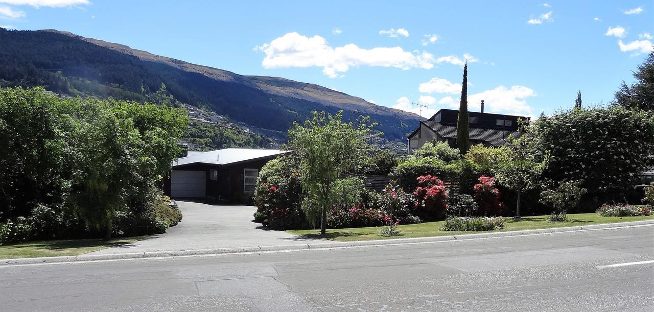 Peninsular Lakefront Queenstown Exterior photo
